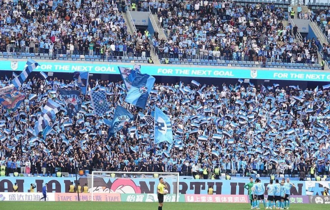 kaiyun-关键时刻中超焦点战，迈阿密热火更衣室发声，底气十足，身体对抗强度拉满(迈阿密国际集锦)